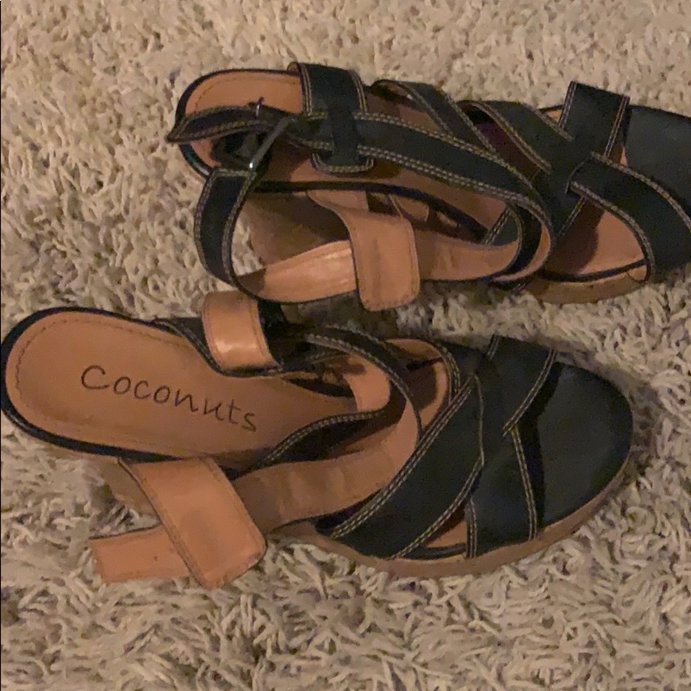 Black Wedges